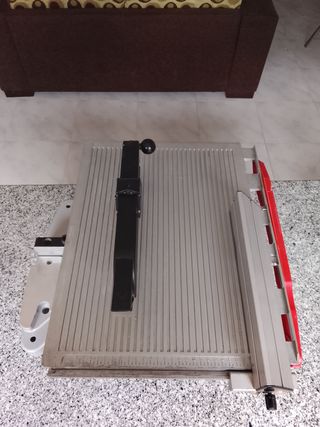 Ingletadora con corte superior y discos de 254 mm