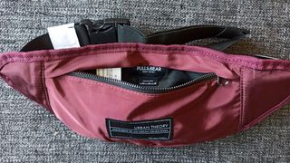 Riñonera bandolera Pull&Bear (A ESTRENAR)