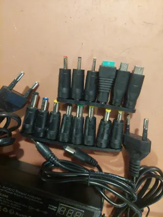 Fuente Alimentación Regulable SoulBay UC306/UC305