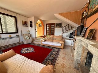 Chalet en venta en Vallirana