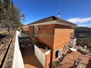 Chalet en venta en Vallirana
