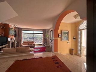 Chalet en venta en Vallirana