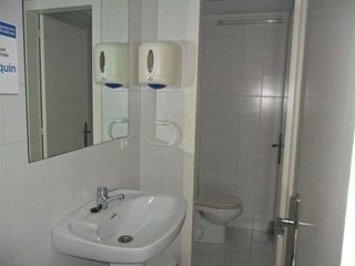 Local comercial en alquiler en Alisal - Cazoña - San Román en Santander