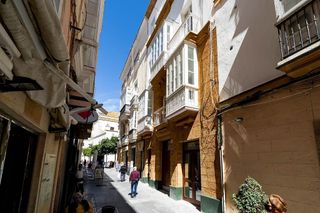 Local comercial en alquiler en Centro Histórico - Plaza España en Cádiz