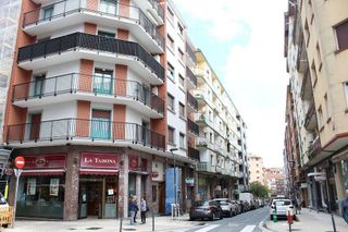 Local comercial en alquiler en Centro - Mendibil - Santiago en Irun