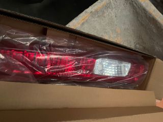 Piloto trasero derecho opel vivaro