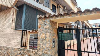 Casa adosada en venta en Aldaia