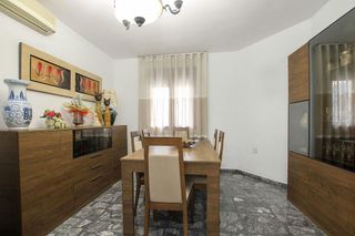 Chalet en venta en Ogíjares