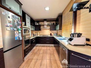 Chalet en venta en Linares