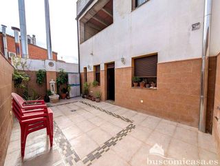 Chalet en venta en Linares