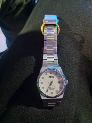 Reloj Lotus