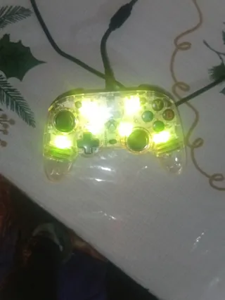 Mando Xbox con cable transparente