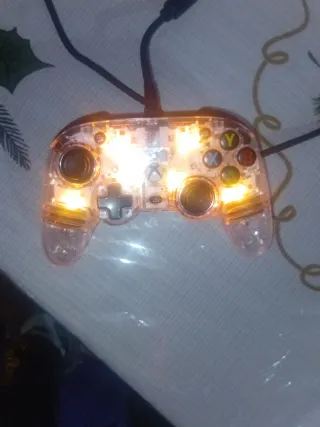 Mando Xbox con cable transparente