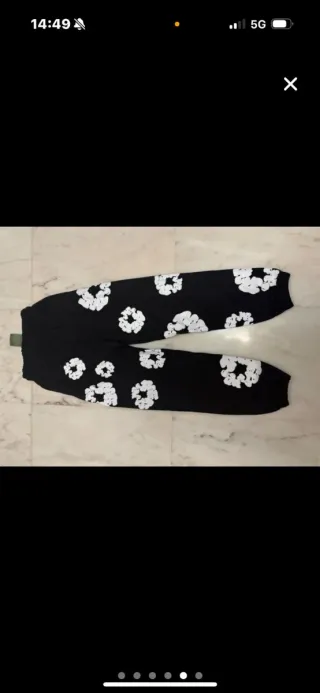 Sudadera Denim Tears Negra con Estampado