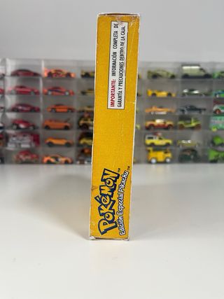 Caja cartón Pokemon Edición Pikachu Game Boy