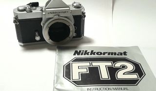 Nikkormat FT2 + Libretto Inglese