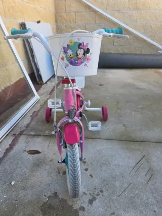 Bicicleta de niña infantil Minnie – con ruedines