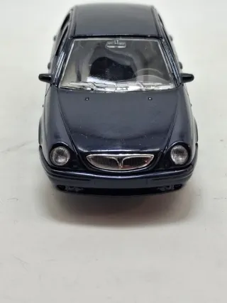 Lancia Lybra Berlina Majorette scala 1:43. Nuova.