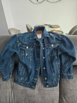 Cazadora vaquera Levi's de niño talla 12 años