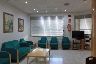 Local comercial en venta en Zona Bahía Blanca en Cádiz