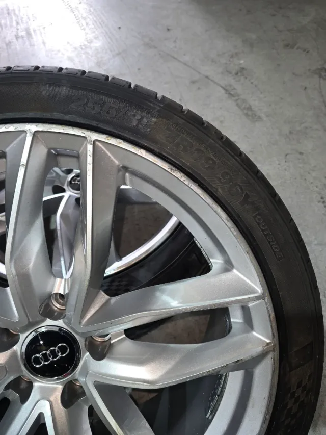 Llantas Audi 255/35ZR19 con Neumáticos