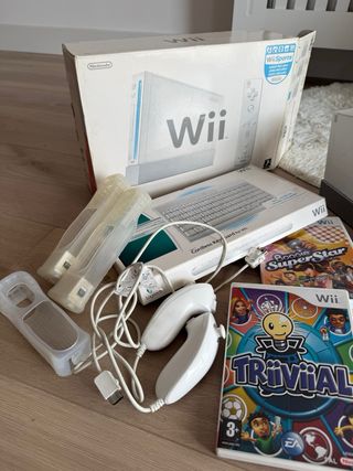 Nintendo Wii + 5 Juegos + Mandos +accesorios