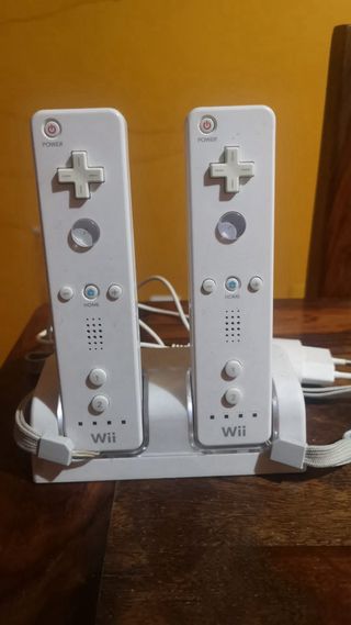 Nintendo Wii + 5 Juegos + Mandos +accesorios
