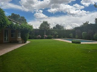 Chalet en alquiler en Piovera - Conde Orgaz en Madrid