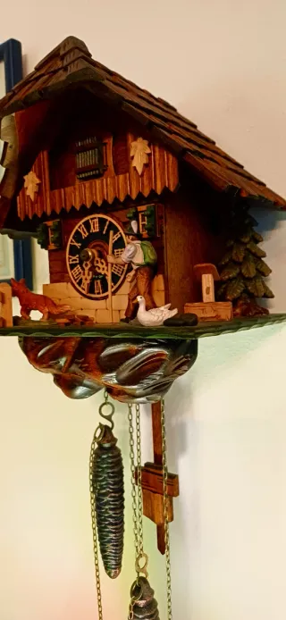 Orologio a cucù in legno