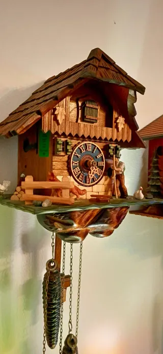 Orologio a cucù in legno