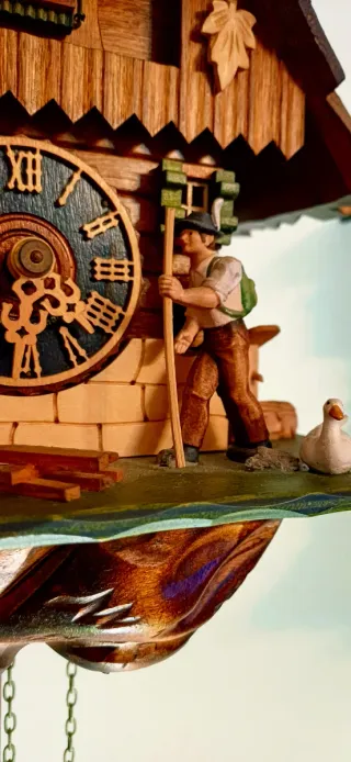 Orologio a cucù in legno