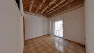 Piso en venta en El Raval en Barcelona