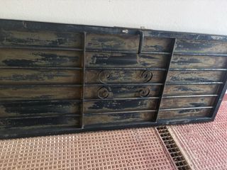 Puerta de hierro forjado