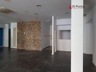 Local comercial en alquiler en Centro - Ayuntamiento en Santander