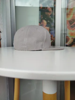 Gorra New Era LA Gris