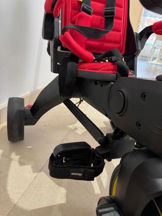 Triciclo Doona Liki Trike S3 Rojo 5 en 1 Plegable