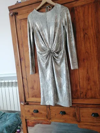 Vestido fiesta dorado plateado punto con caída