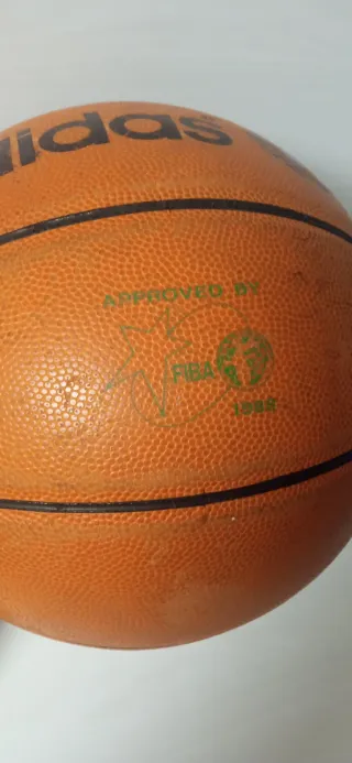 Balón de Baloncesto Adidas Trotter