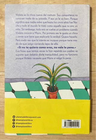 Mi nombre es Violeta