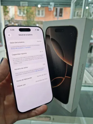 iPhone 16 Pro 256GB Titanio Desierto