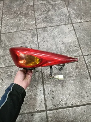 Piloto Trasero Yamaha Vity 125