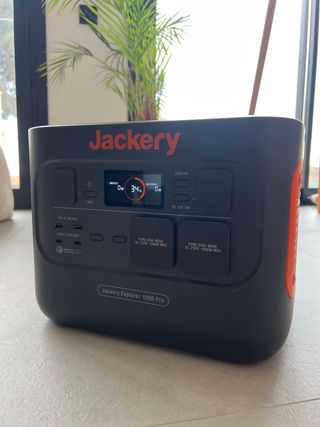 Jackery Explorer 1000 Pro Generador Solar