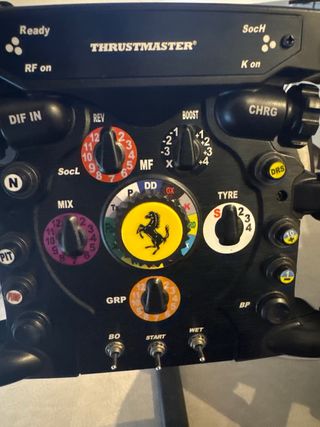 Volante Thrustmaster Ferrari F1