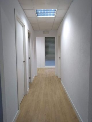 Local comercial en venta en Las Almenas en Tomares