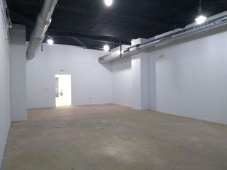 Local comercial en venta en Las Almenas en Tomares