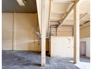 Nave industrial en venta en Reyes Católicos en Alcalá de Henares