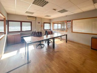 Nave industrial en venta en Reyes Católicos en Alcalá de Henares