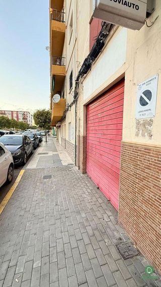 Local comercial en venta en Molino de la Vega en Huelva