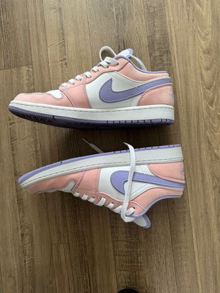 Nike Jordan 1 Low SE Arctic Punch