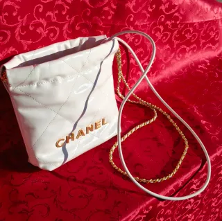Borsetta Chanel Trapuntata Bianca Oro